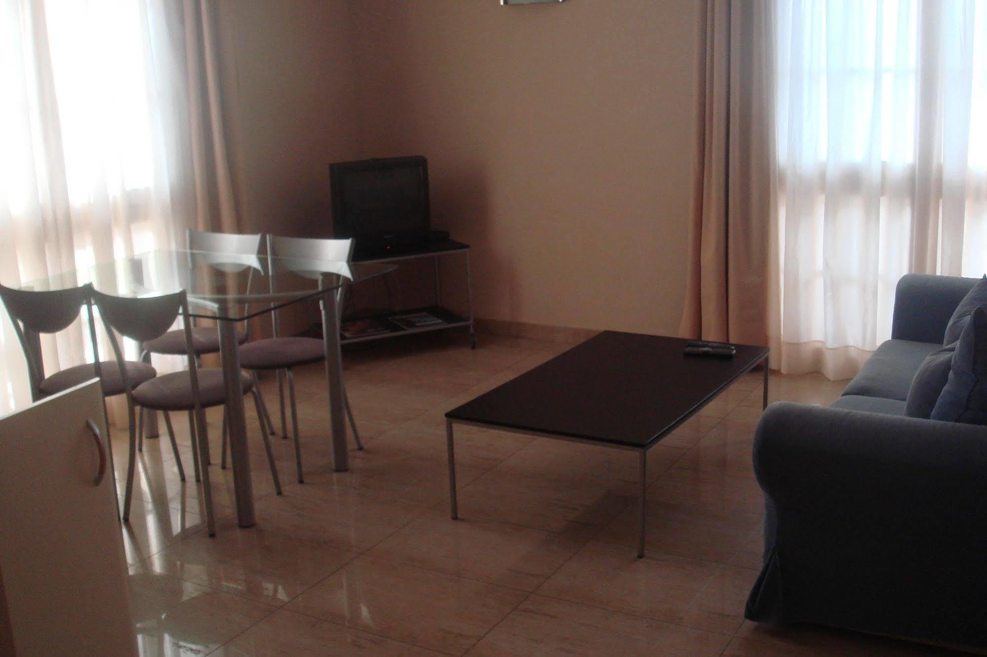 Apartaments Bt Vent De Garbi 엠푸리아브라바 외부 사진