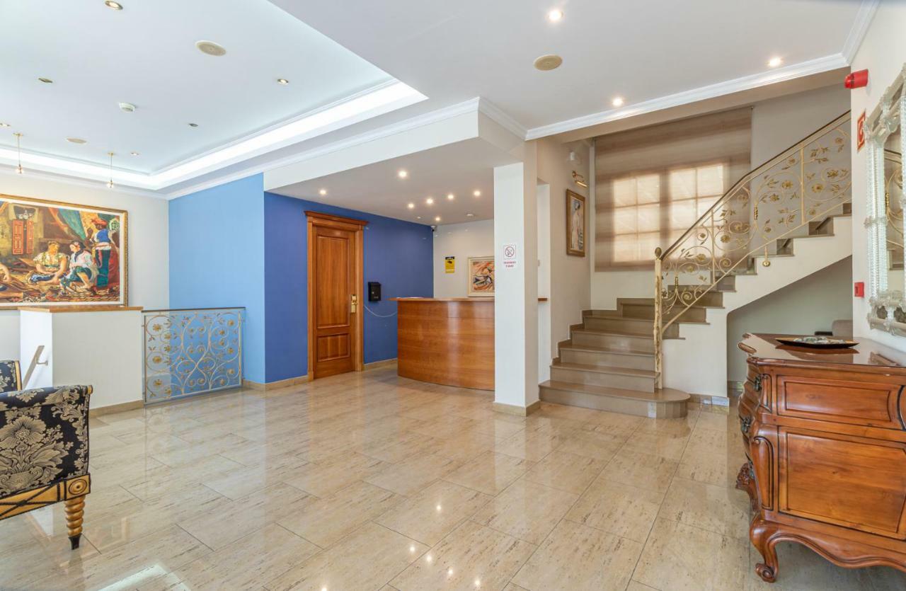 Apartaments Bt Vent De Garbi 엠푸리아브라바 외부 사진