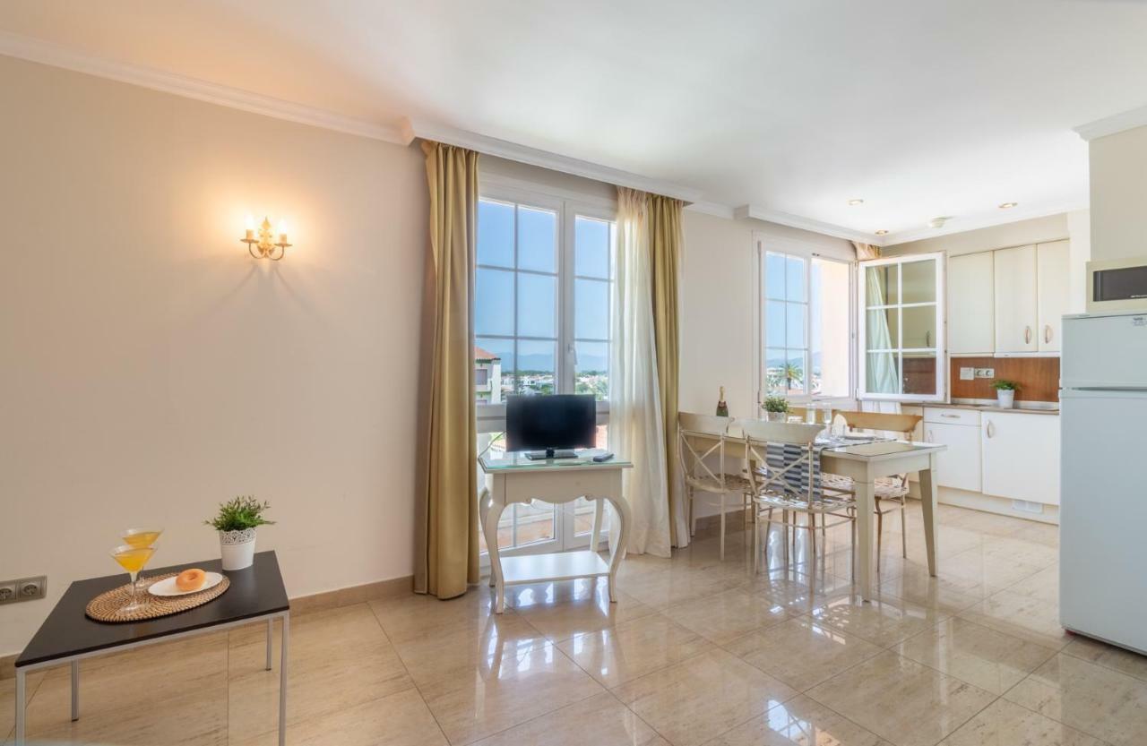 Apartaments Bt Vent De Garbi 엠푸리아브라바 외부 사진